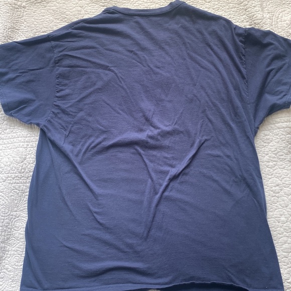 CHICAGO Sports Teams UNISEX Shirt BULLS 🏀BEARS 🏈BLACKHAWKS 🏒 NBA-NFL-NHL - Picture 2 of 8